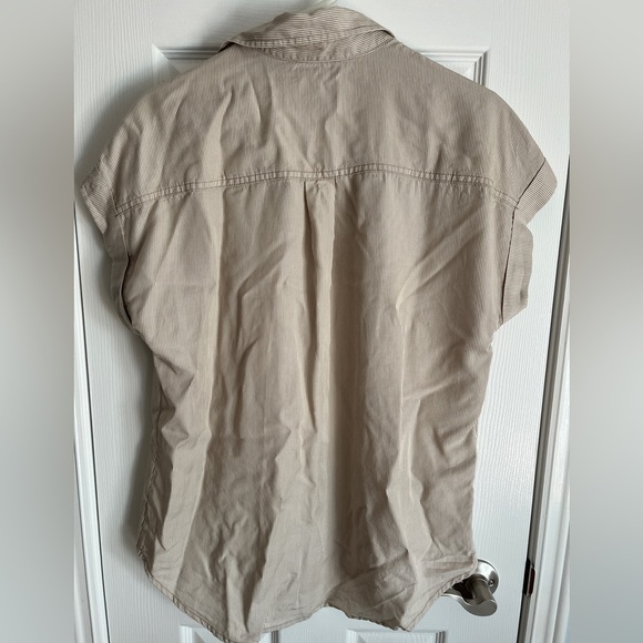 Tilley button up pin stripe blouse - Picture 5 of 5